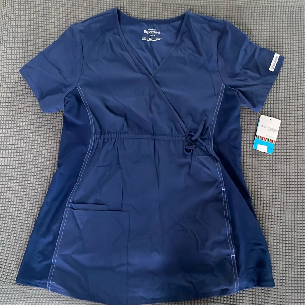 NWT Cherokee Flexibles Maternity Scrub Top Small